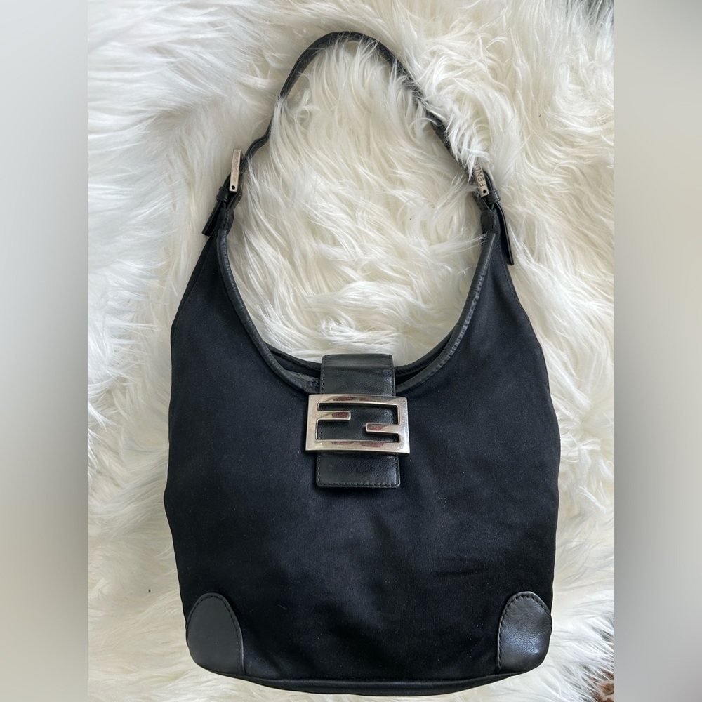 fendi shoulder bag
